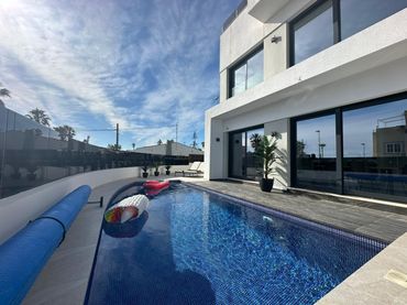Xalet amb piscina en venda a La Mata