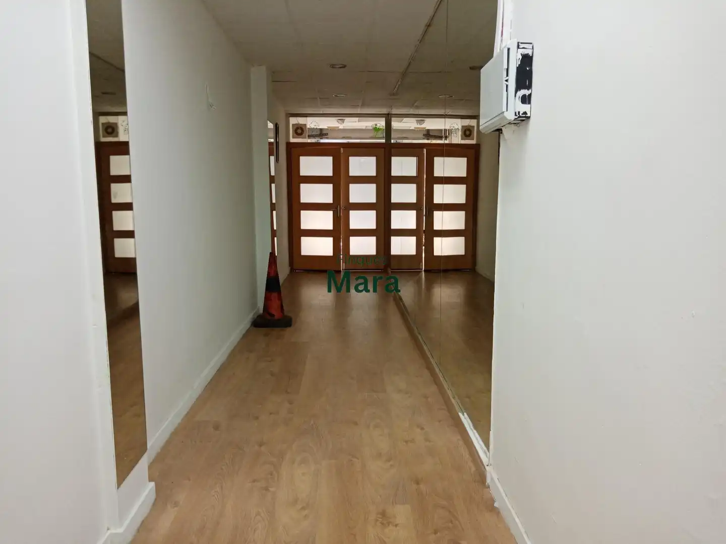Local comercial en venda a Calle francesc macia de