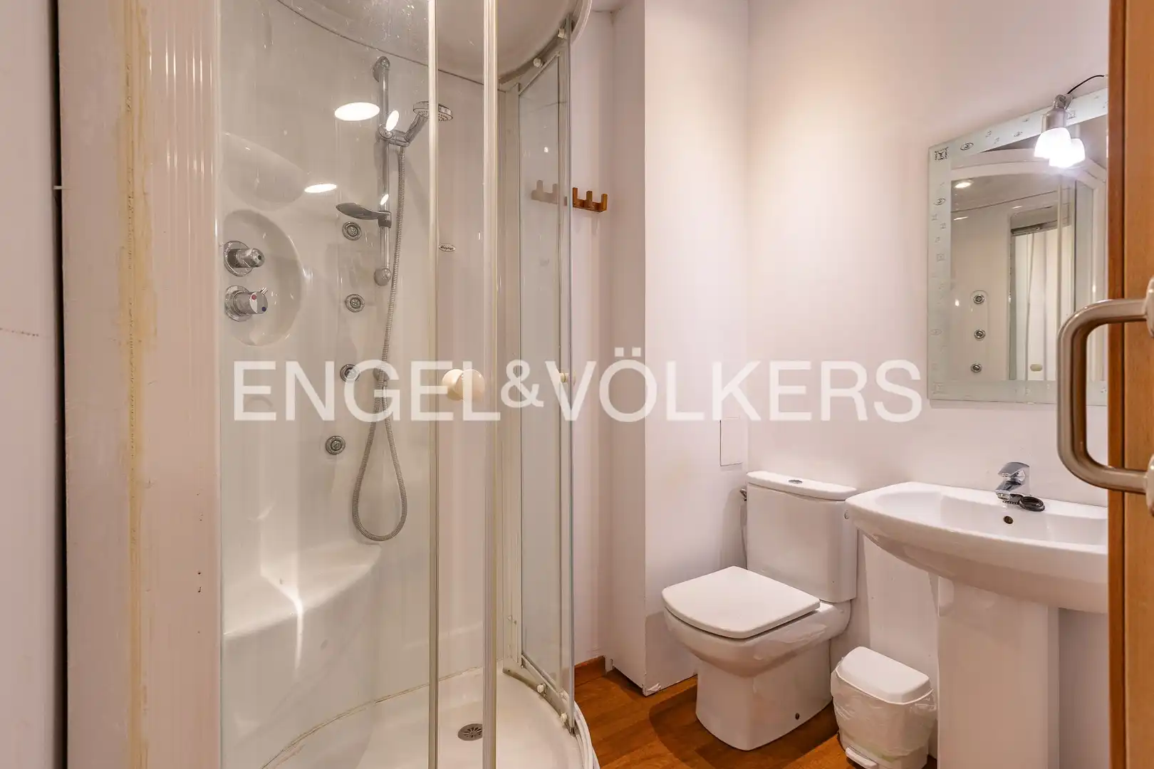 Baño de Casa o chalet en venta en Terrassa con Aire acondicionado, Calefacción y Jardín privado