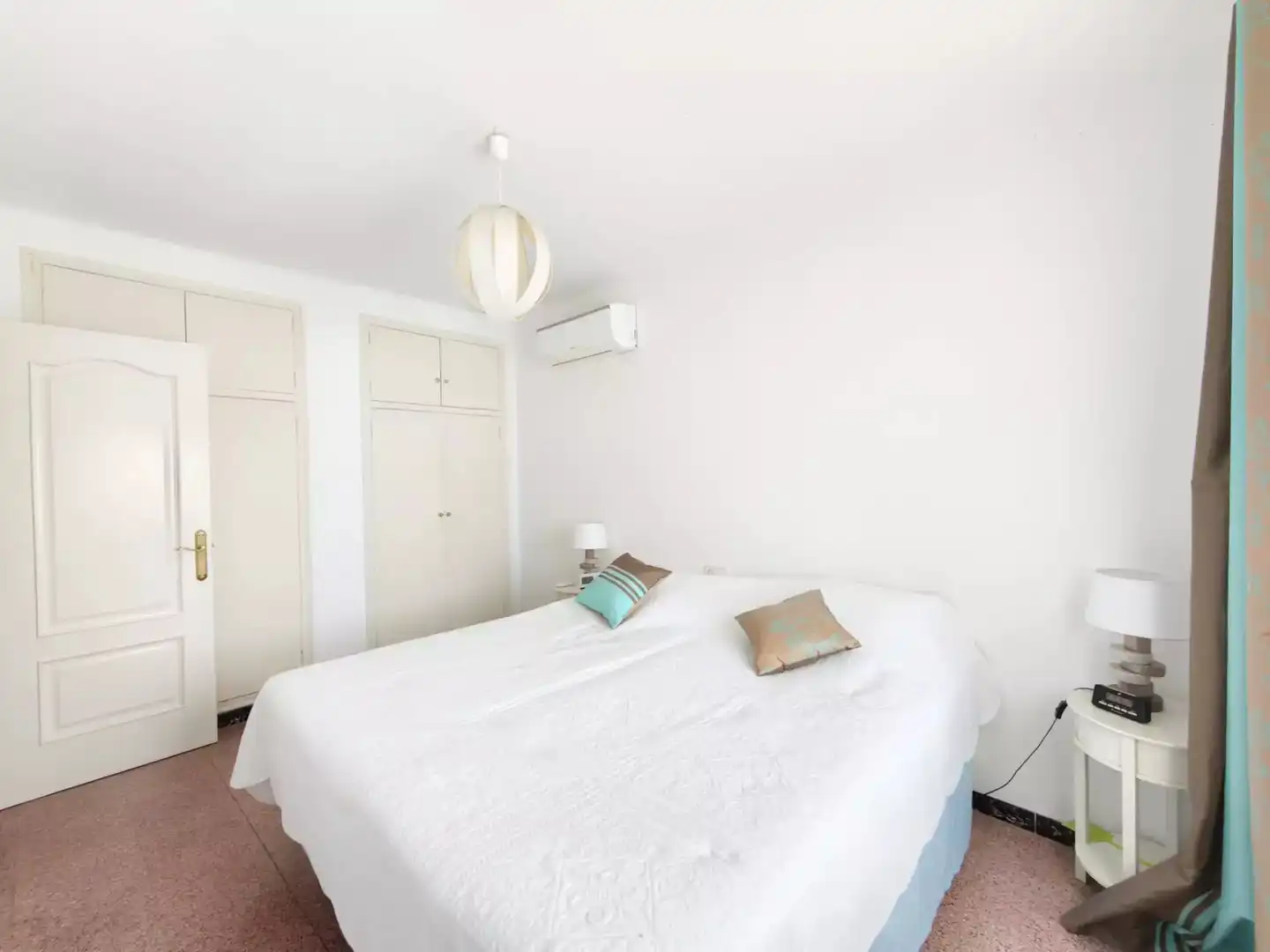 Habitación de Casa o chalet en venta en Empuriabrava con Aire acondicionado, Calefacción y Piscina