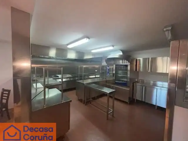 Cuina de Casa o xalet en venda en Madrid amb Jardí privat, Terrassa i Traster