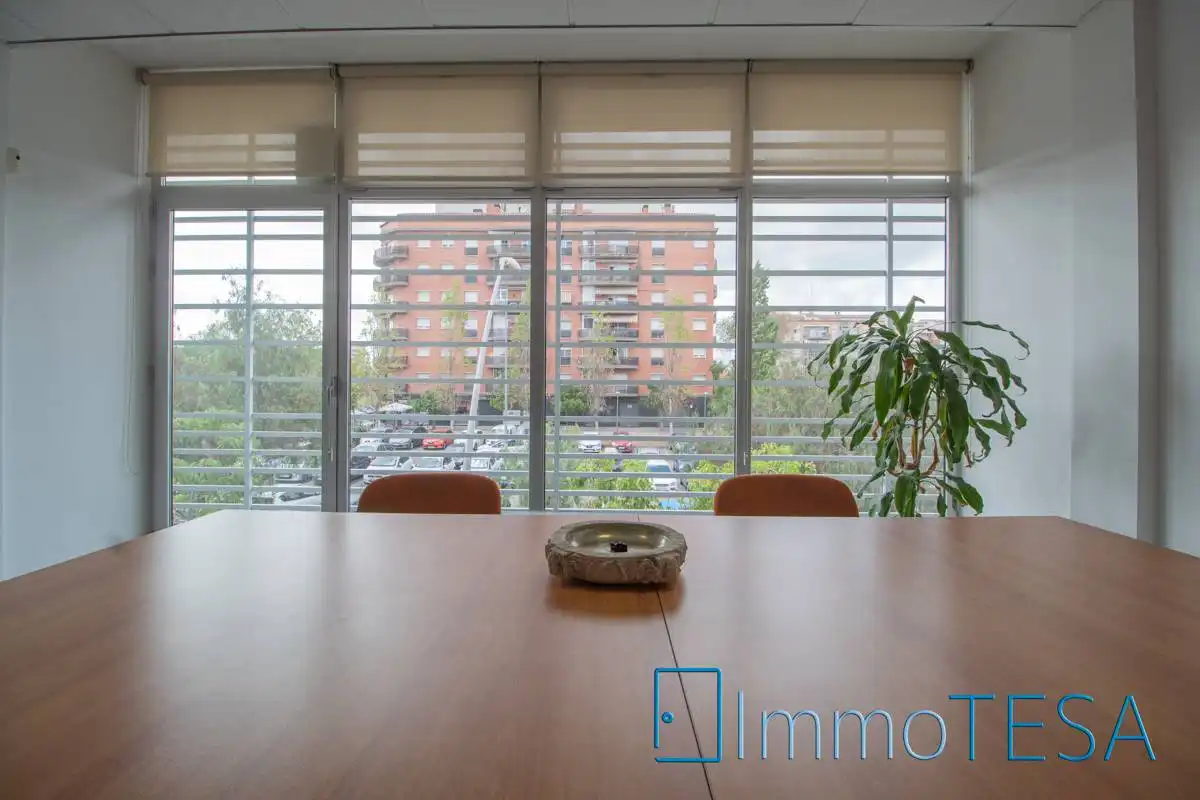 Oficina en venta en Barberà del Vallès con Aire acondicionado