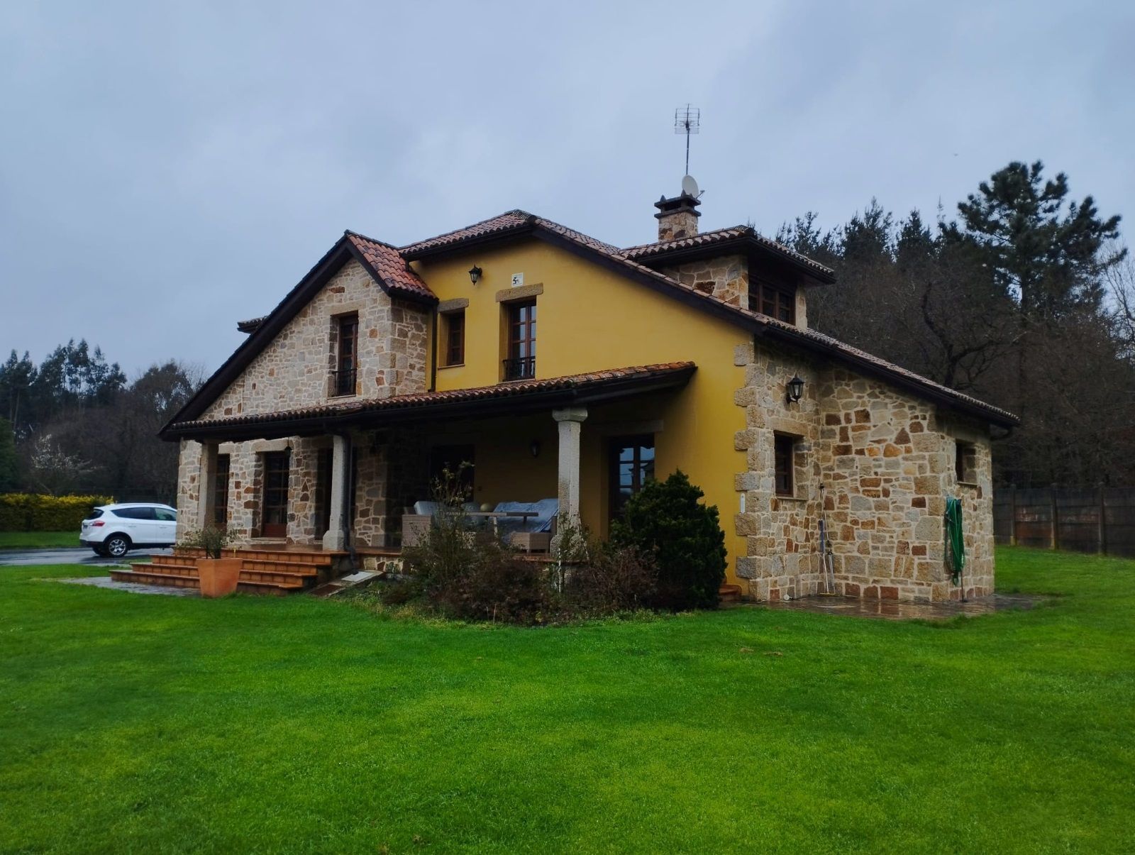 Exterior view of House or chalet for sale in Lugo Capital  with Heating