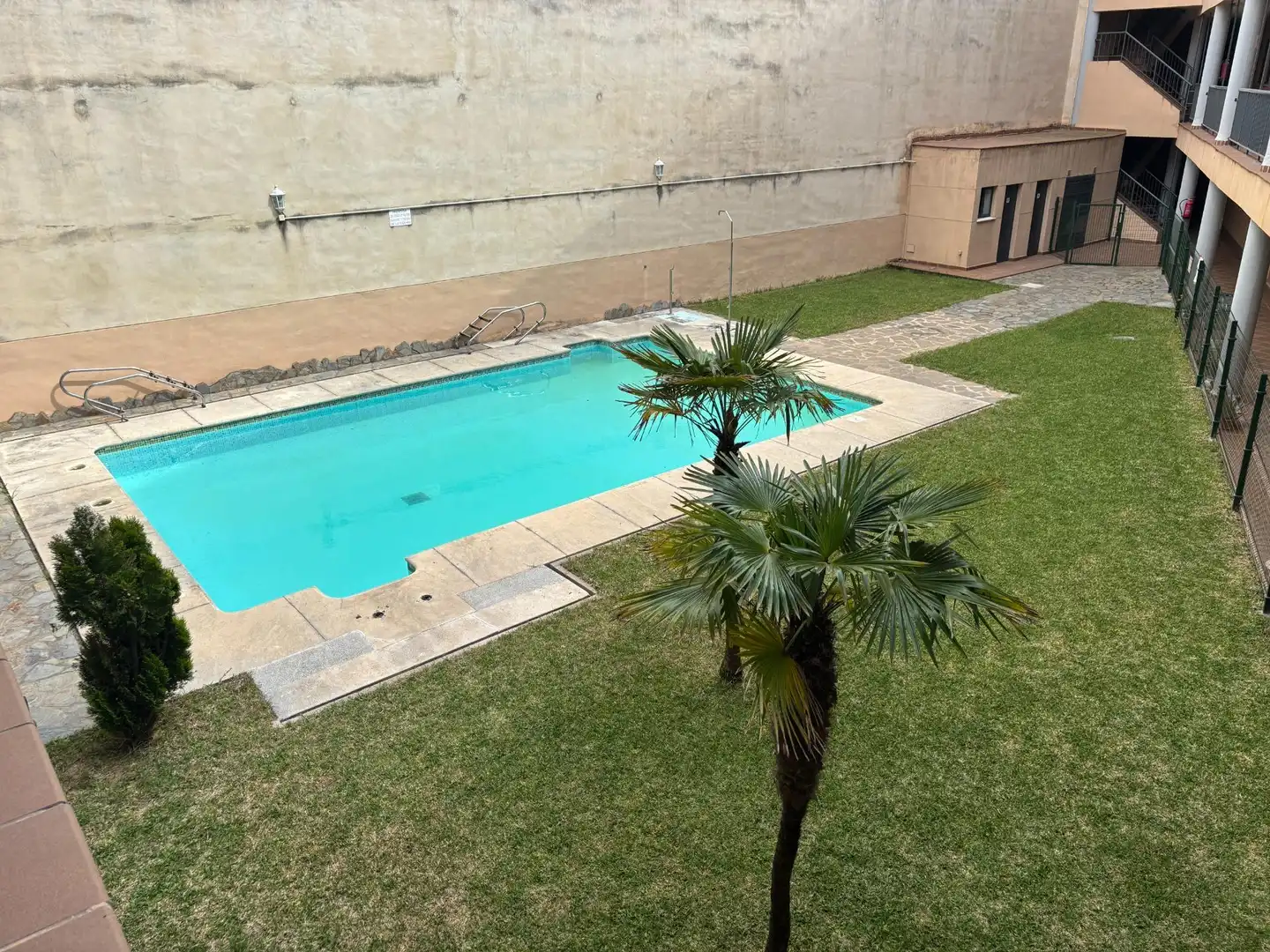 Piscina de Apartament en venda en Barbate amb Jardí privat, Traster i Moblat