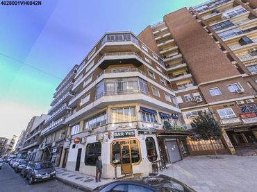 Pis amb balcó en venda a Calle Alejandro Prieto 2