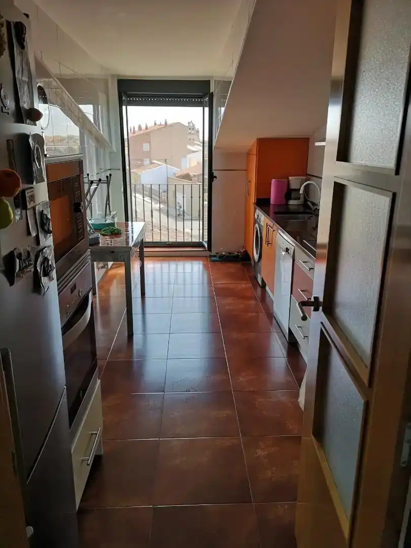 Cuina de Pis en venda en Villaralbo amb Parquet, Traster i Forn