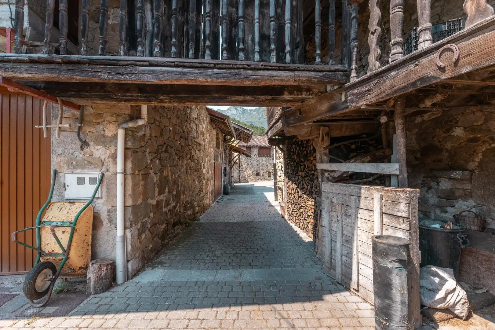 Casa o xalet en venda en Sobrescobio amb Balcó