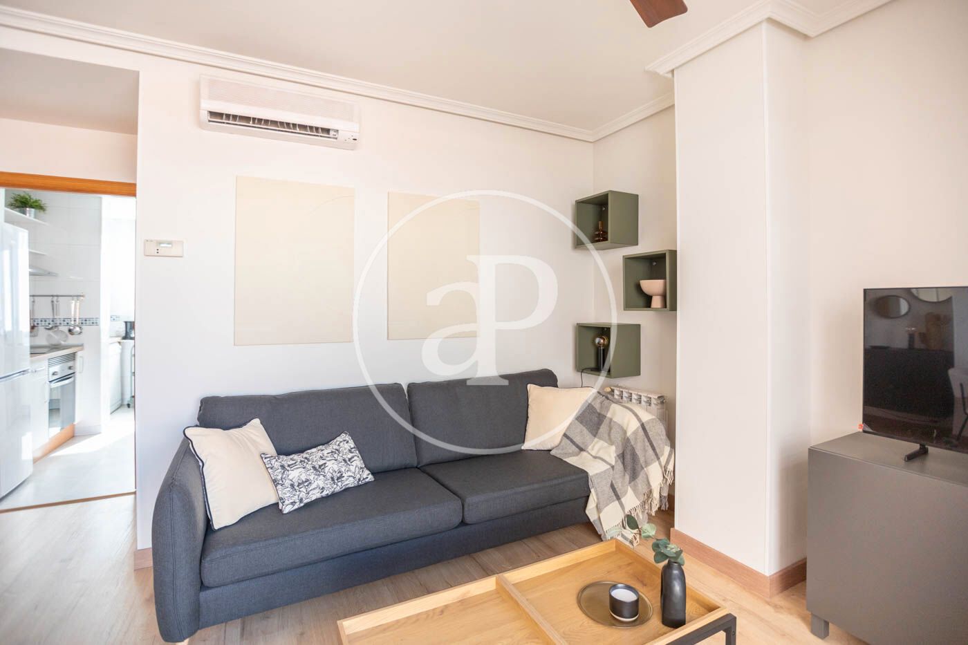 Sala d'estar de Pis en venda en  Madrid Capital amb Aire condicionat, Calefacció i Terrassa