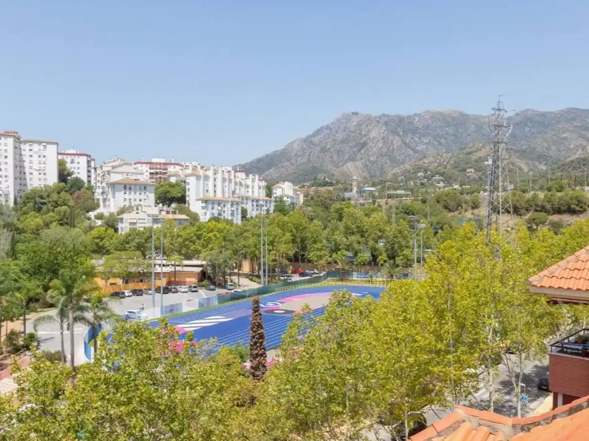 Vista exterior de Dúplex de alquiler en Marbella Centro