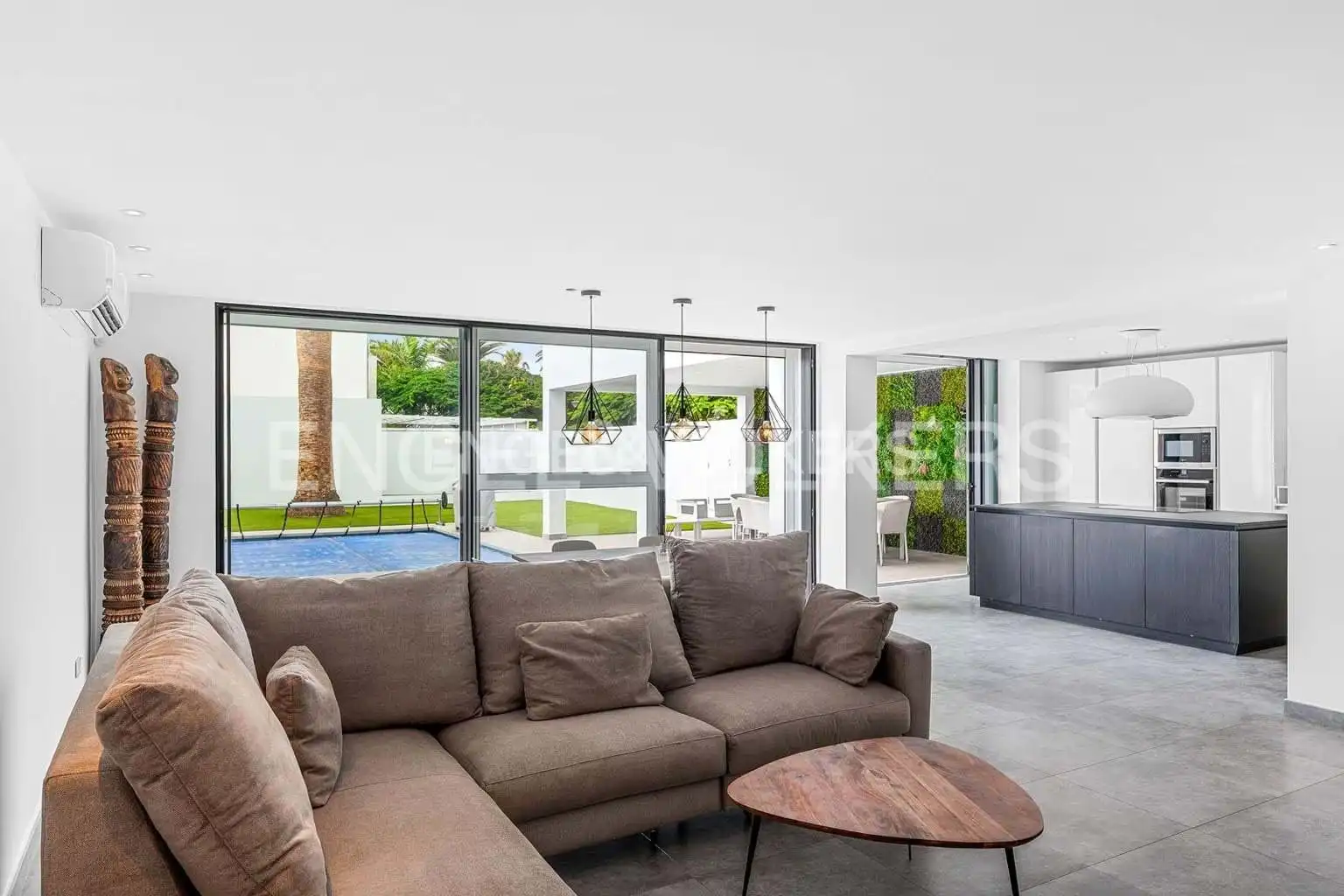 Sala de estar de Casa o chalet en venta en Arona con Aire acondicionado, Terraza y Piscina