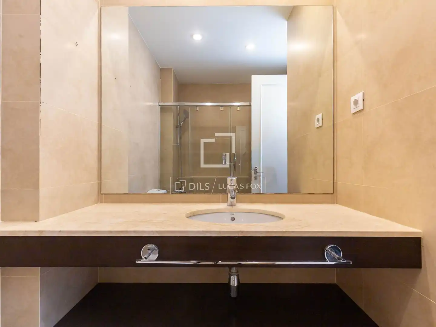 Baño de Piso en venta en Sant Just Desvern con Aire acondicionado y Balcón