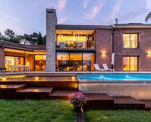 Garden of House or chalet for sale in Cerdanyola del Vallès  with Air Conditioner, Heating and Private garden