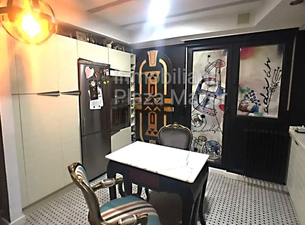 Dúplex con piscina en venta en Calle Figueira da Foz, imagen 2