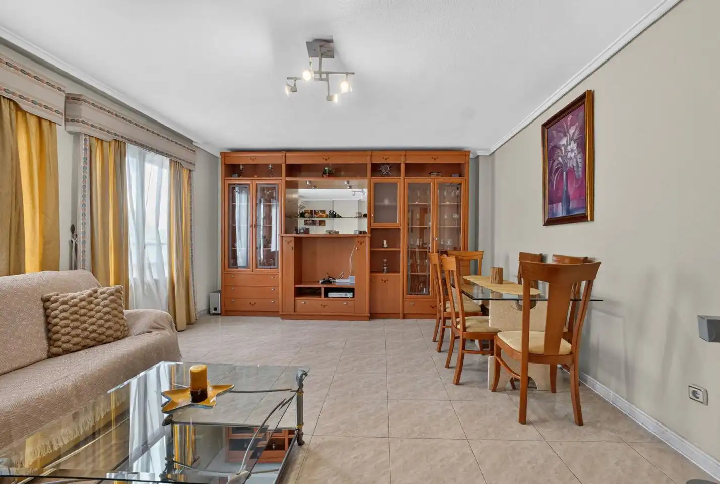 Sala d'estar de Àtic en venda en Centro