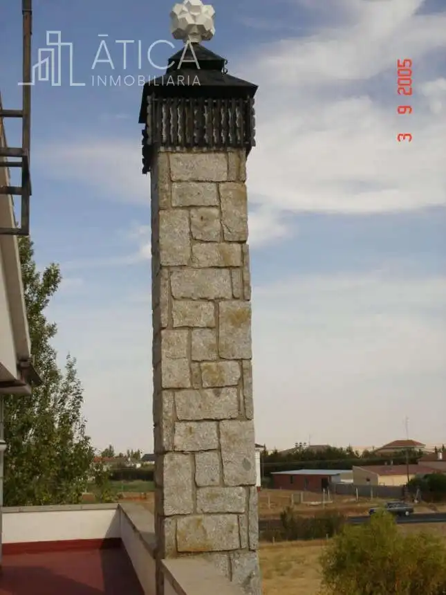 Houses for sale in Tormes - La Vega