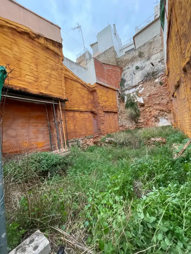 Terreny residencial en venda a Casco Antiguo, imagen 2