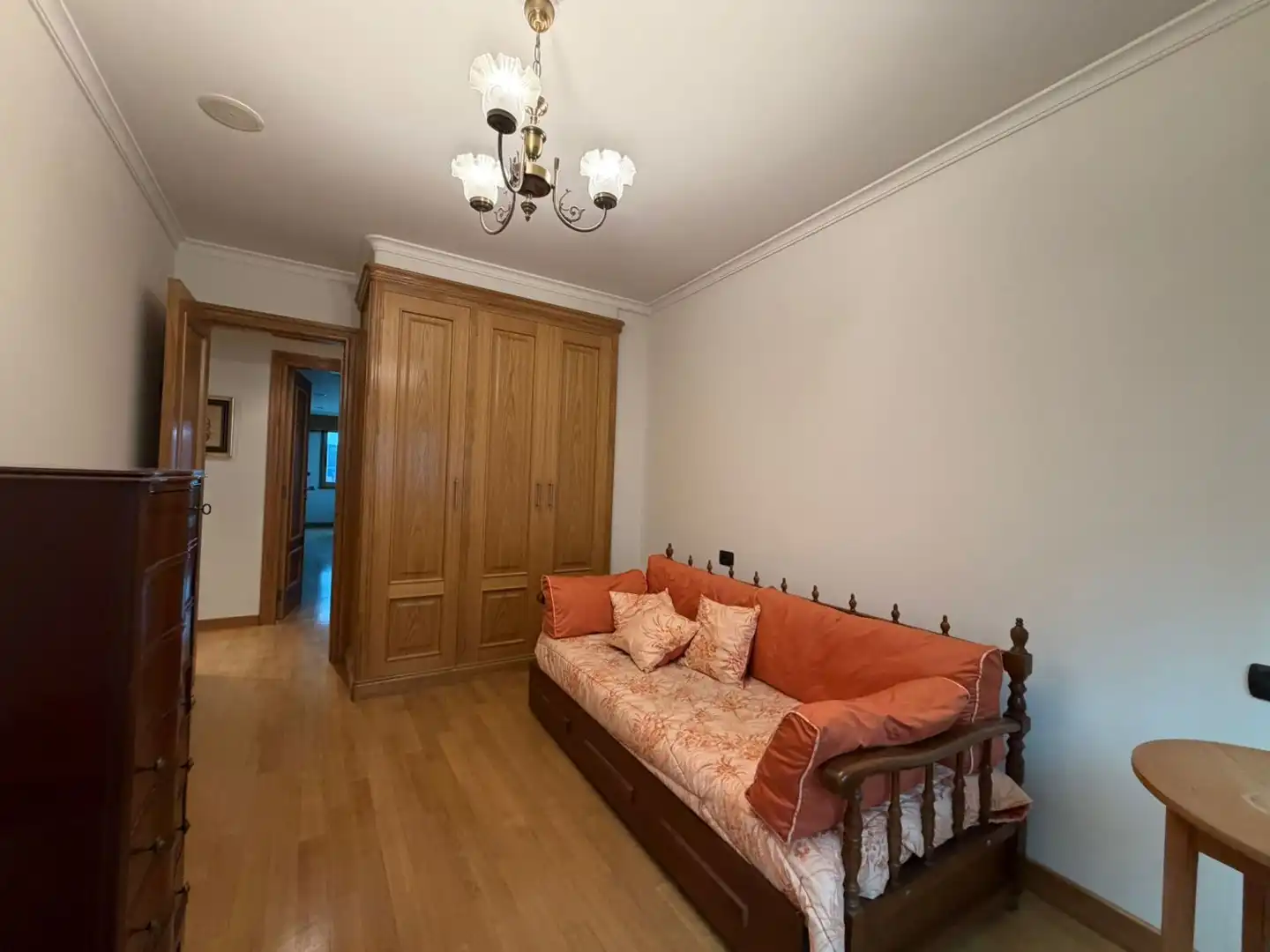 Habitación de Piso de alquiler en A Coruña Capital  con Calefacción y Parquet