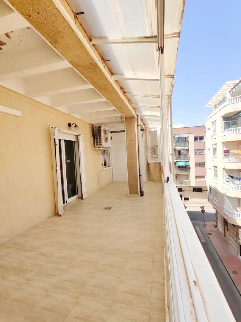 Terrassa de Àtic en venda en Torrevieja amb Terrassa i Piscina comunitària