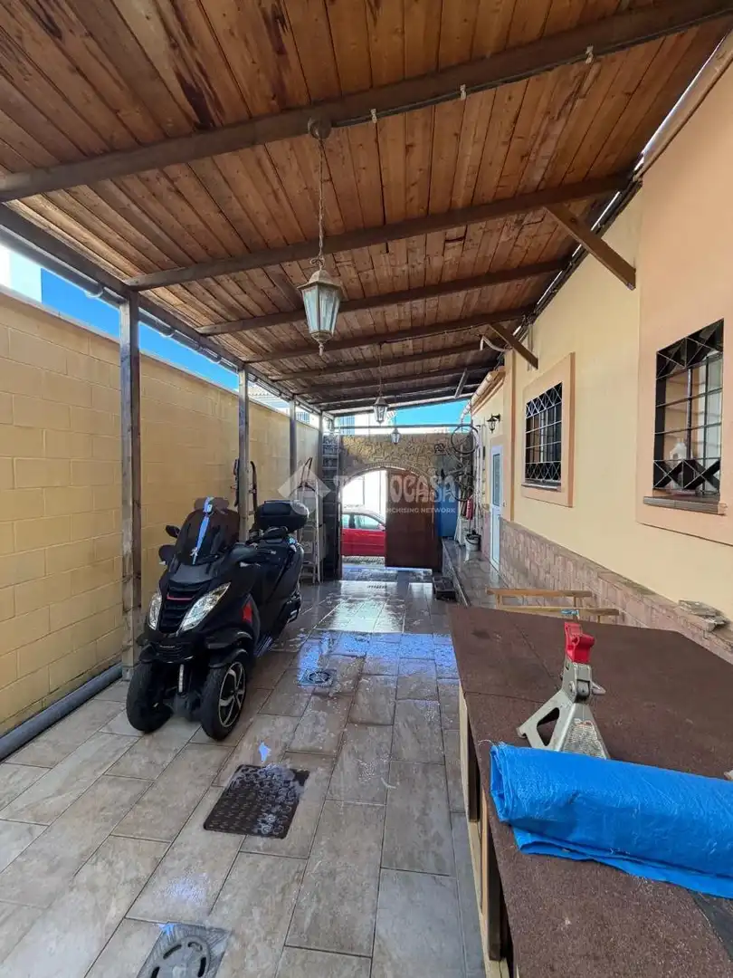Vista exterior de Casa o chalet en venta en Montequinto con Aire acondicionado, Jardín privado y Terraza