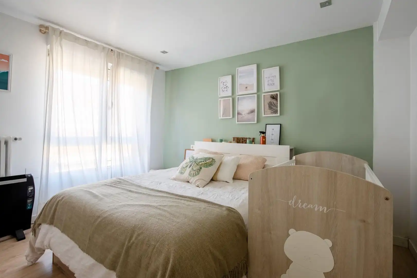 Habitación de Piso en venta en Oviedo  con Calefacción y Amueblado