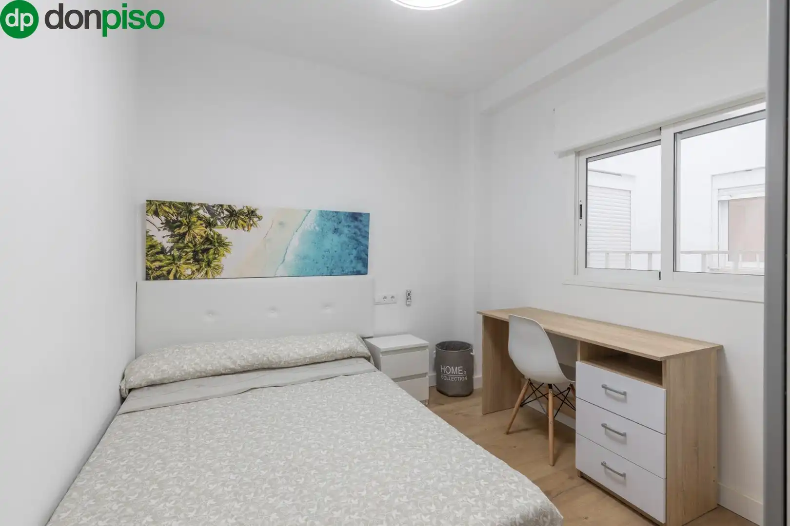 Bedroom of Flat for sale in Granada  with Furnished