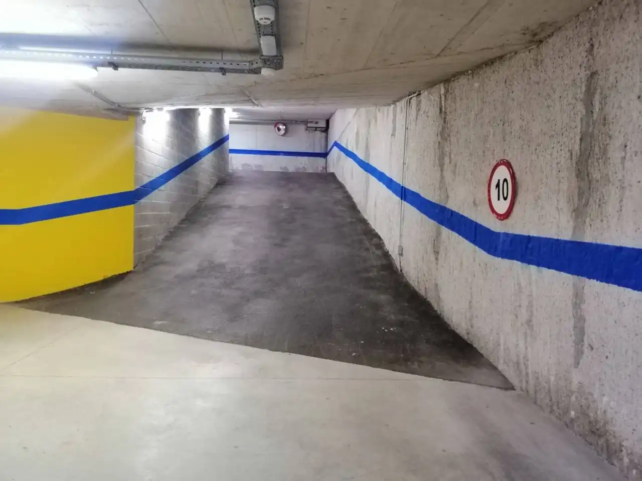 Garage zur Miete in Calle Sant Plàcid, 27, Lledoner