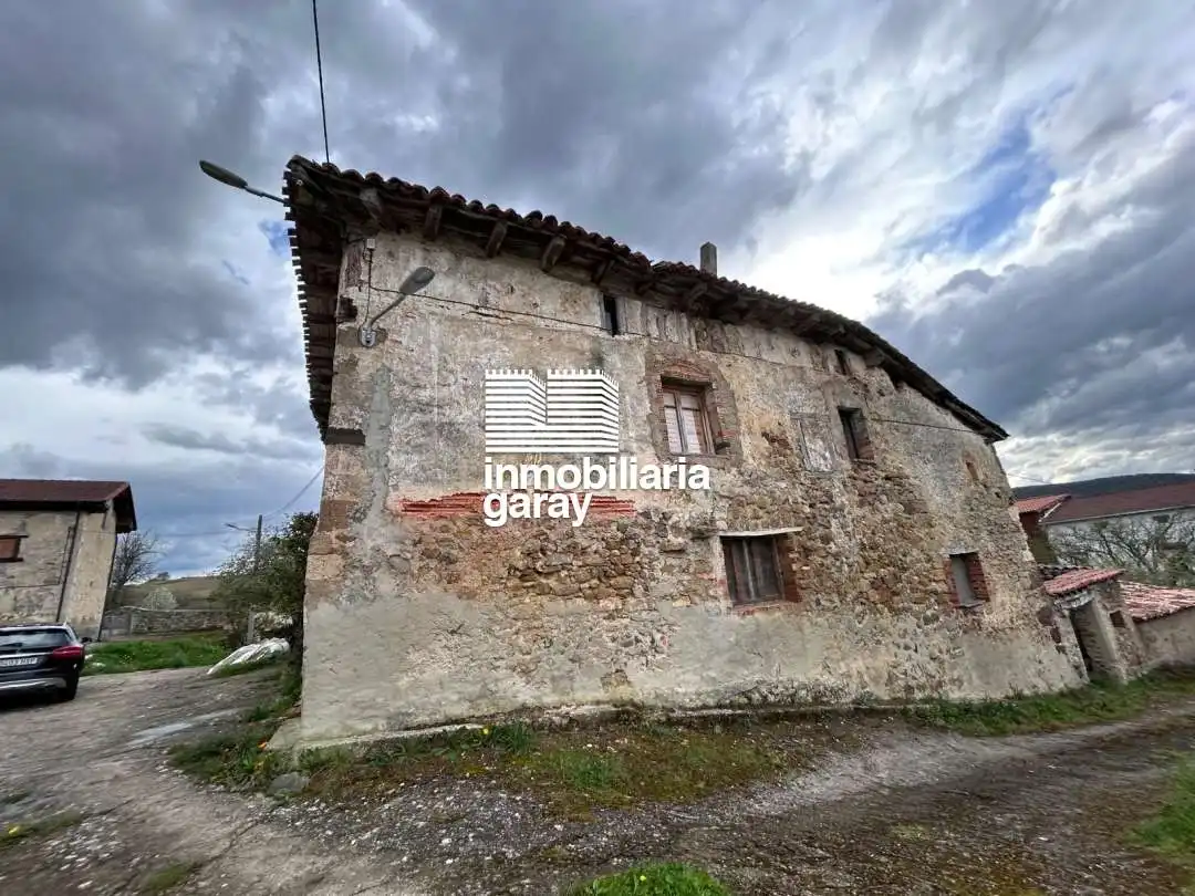 Casa con jardín en venta en Medina de Pomar, imagen 3