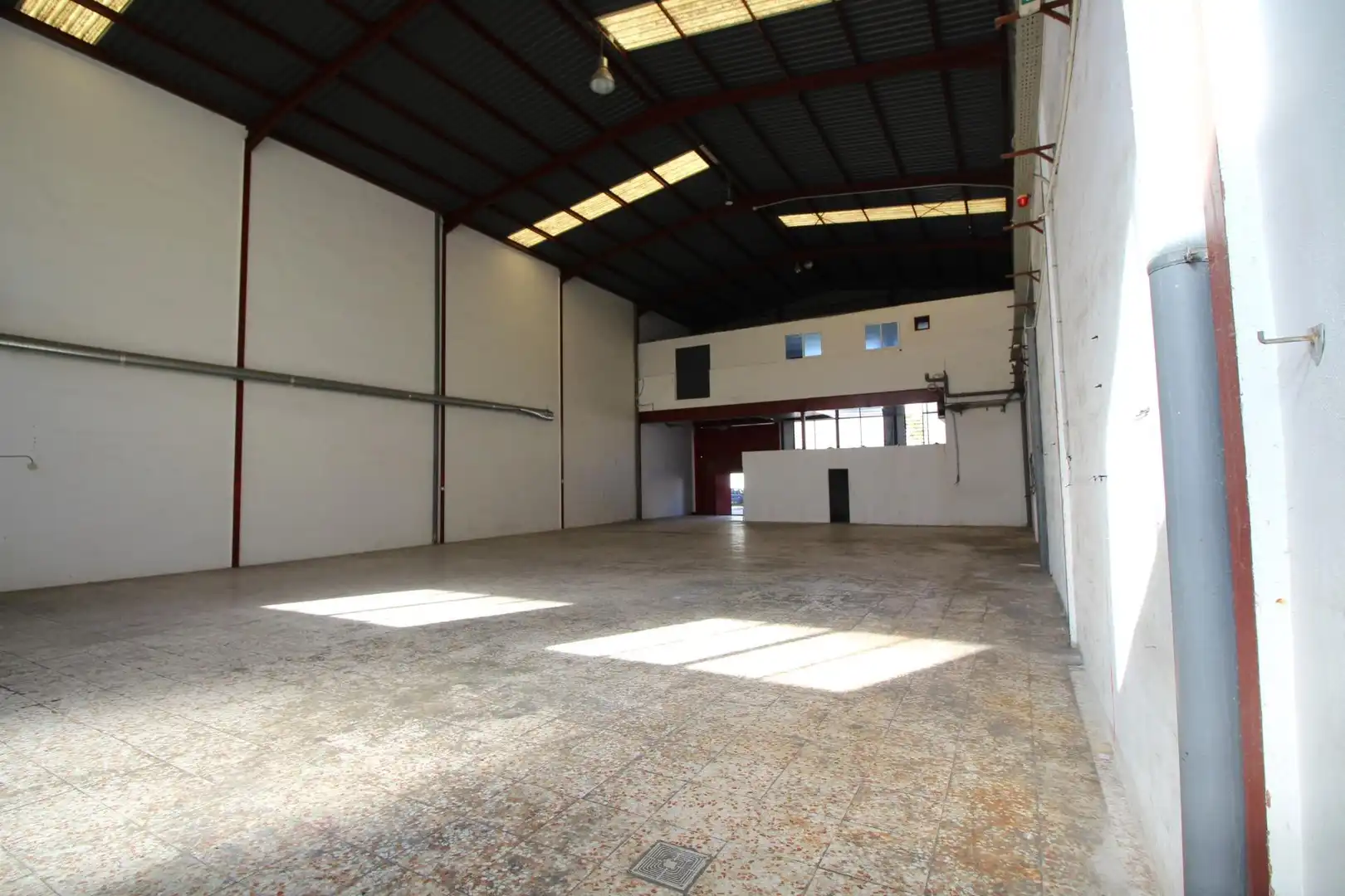 Nau industrial de lloguer en Elche / Elx