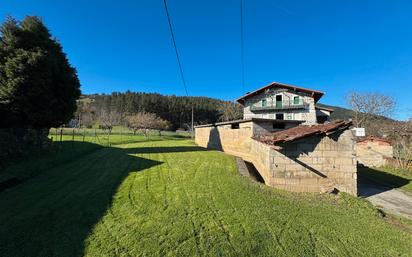 Exterior view of House or chalet for sale in Arantzazu  with Heating, Private garden and Parquet flooring