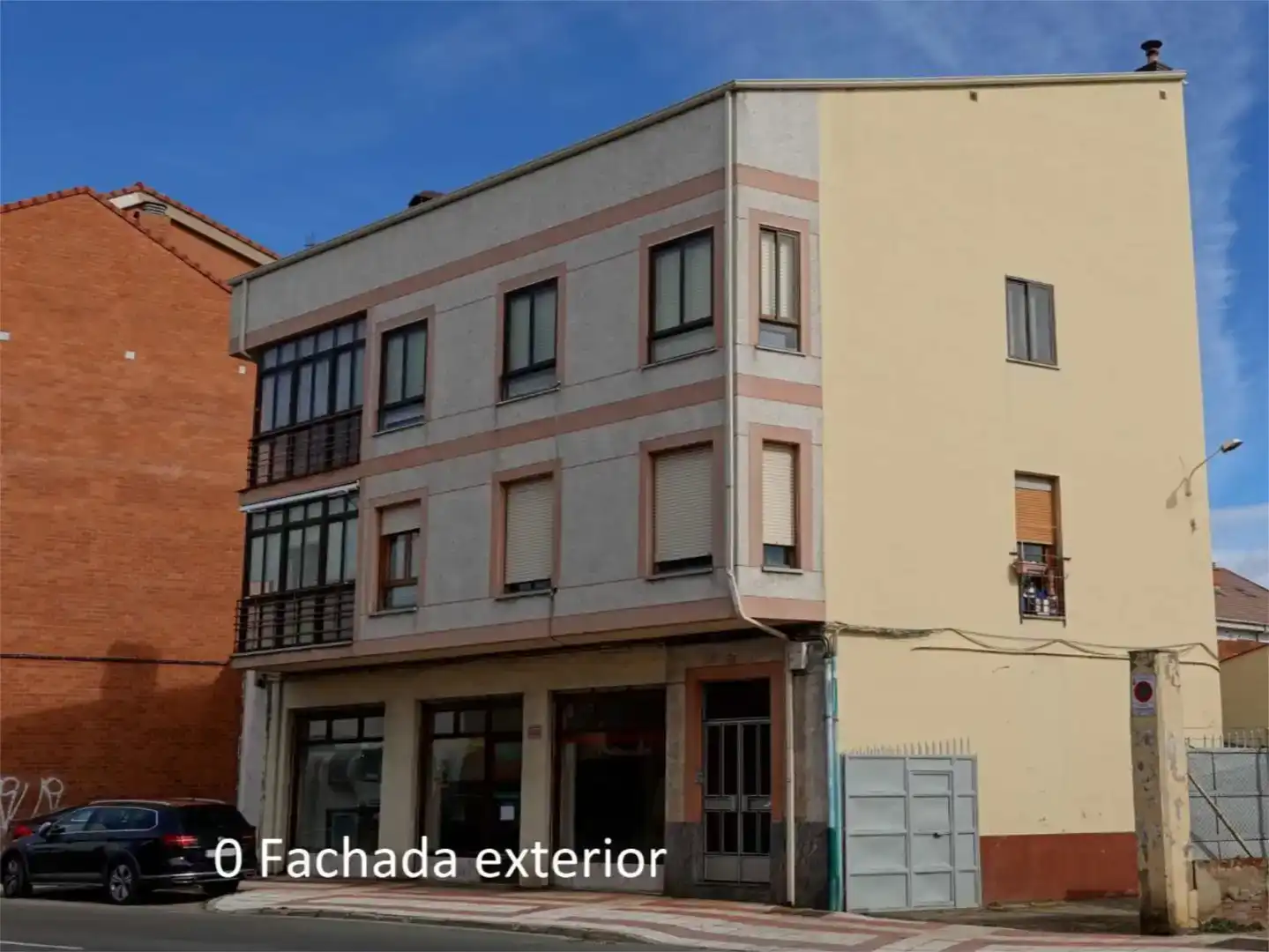 Vista exterior de Pis en venda en Trobajo del Camino