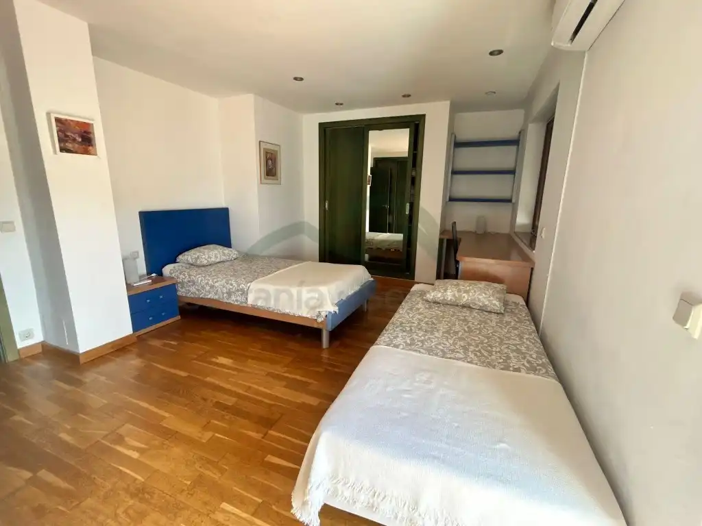 Bedroom of Houses for sale in Ronda