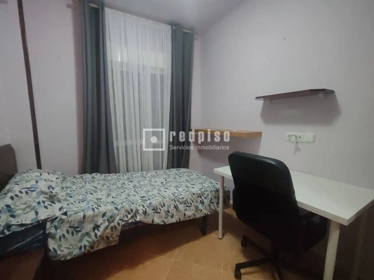 Schlafzimmer von Wohnung zur Miete in Málaga mit Klimaanlage, Heizung und Möbliert