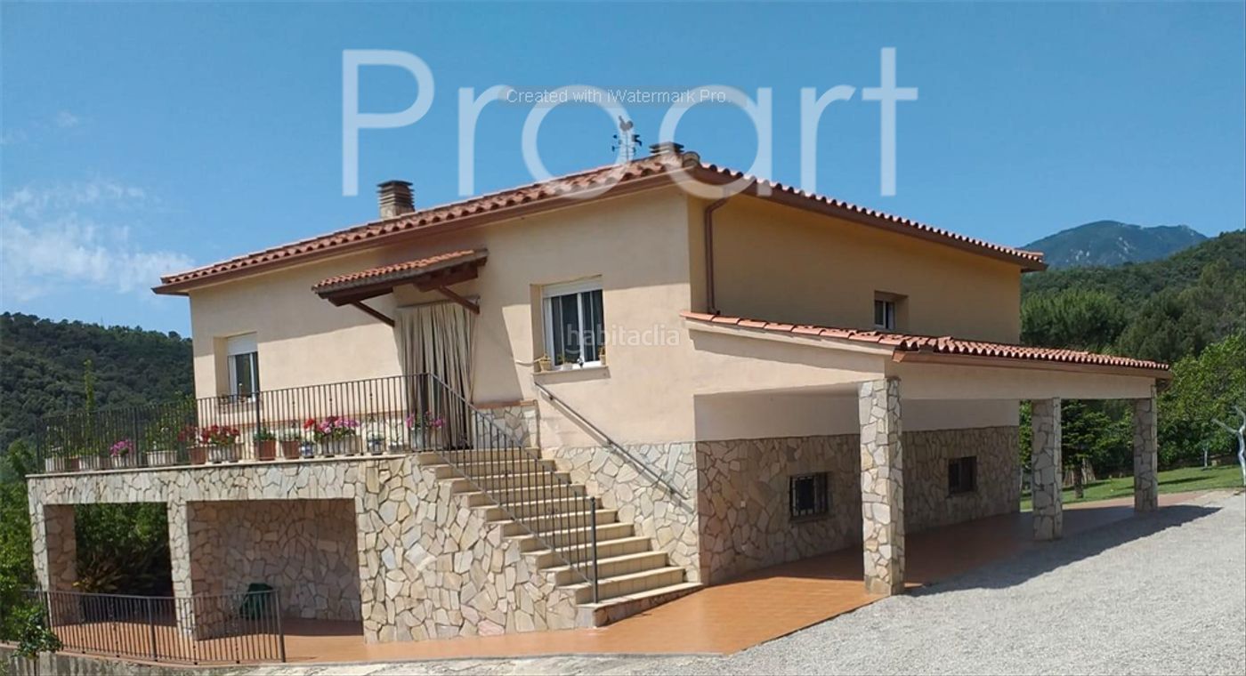 Vista exterior de Casa o xalet en venda en Sant Feliu de Buixalleu amb Aire condicionat, Jardí privat i Traster