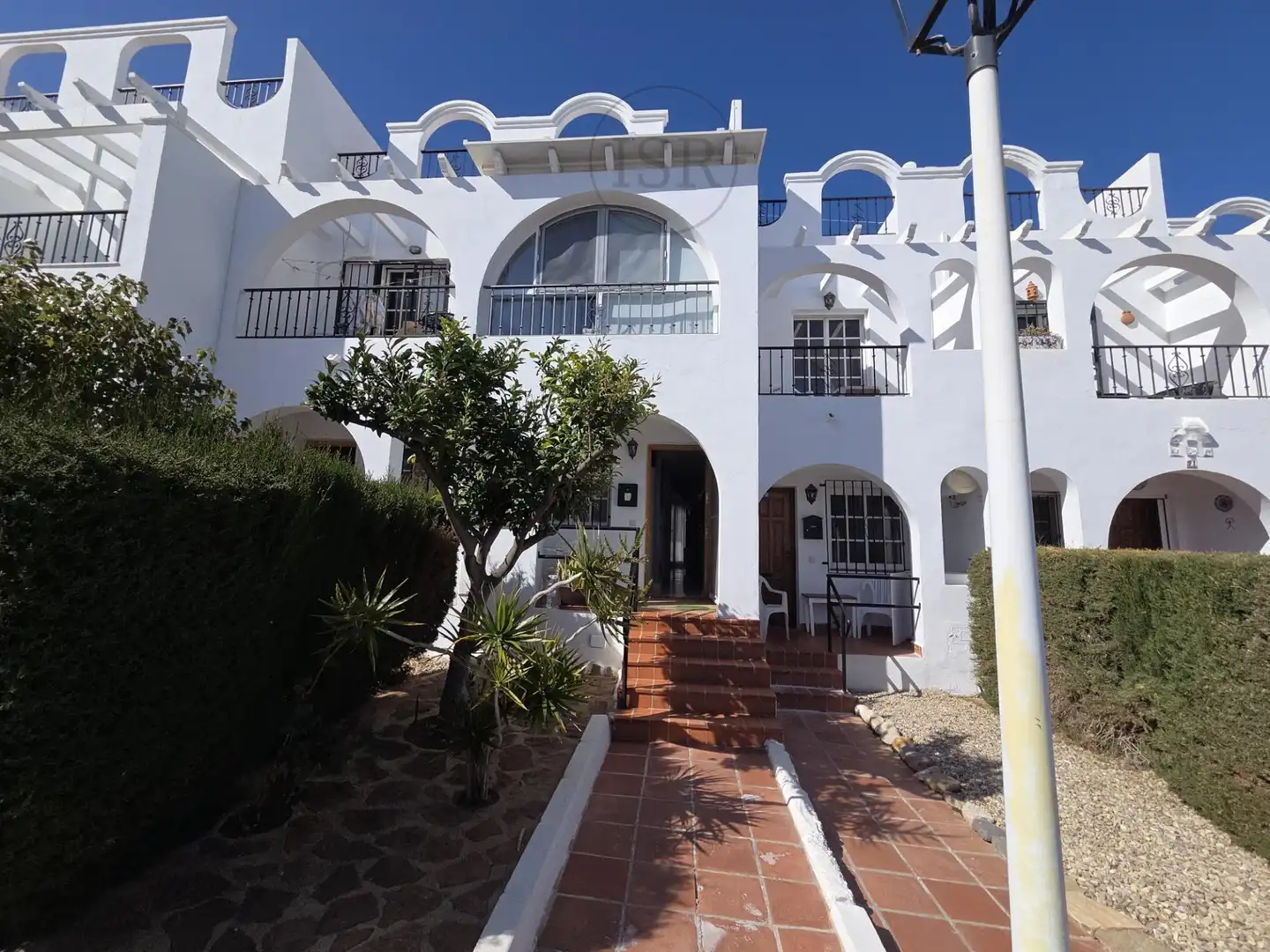 Vista exterior de Dúplex en venda en Mojácar amb Aire condicionat, Calefacció i Jardí privat