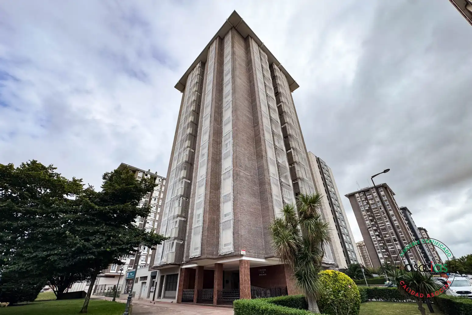 Vista exterior de Pis en venda en Gijón  amb Calefacció i Parquet