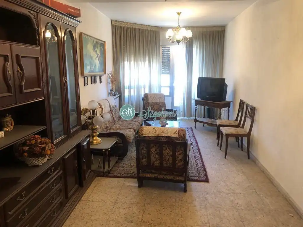 Sala de estar de Piso en venta en Segovia con Calefacción y Terraza
