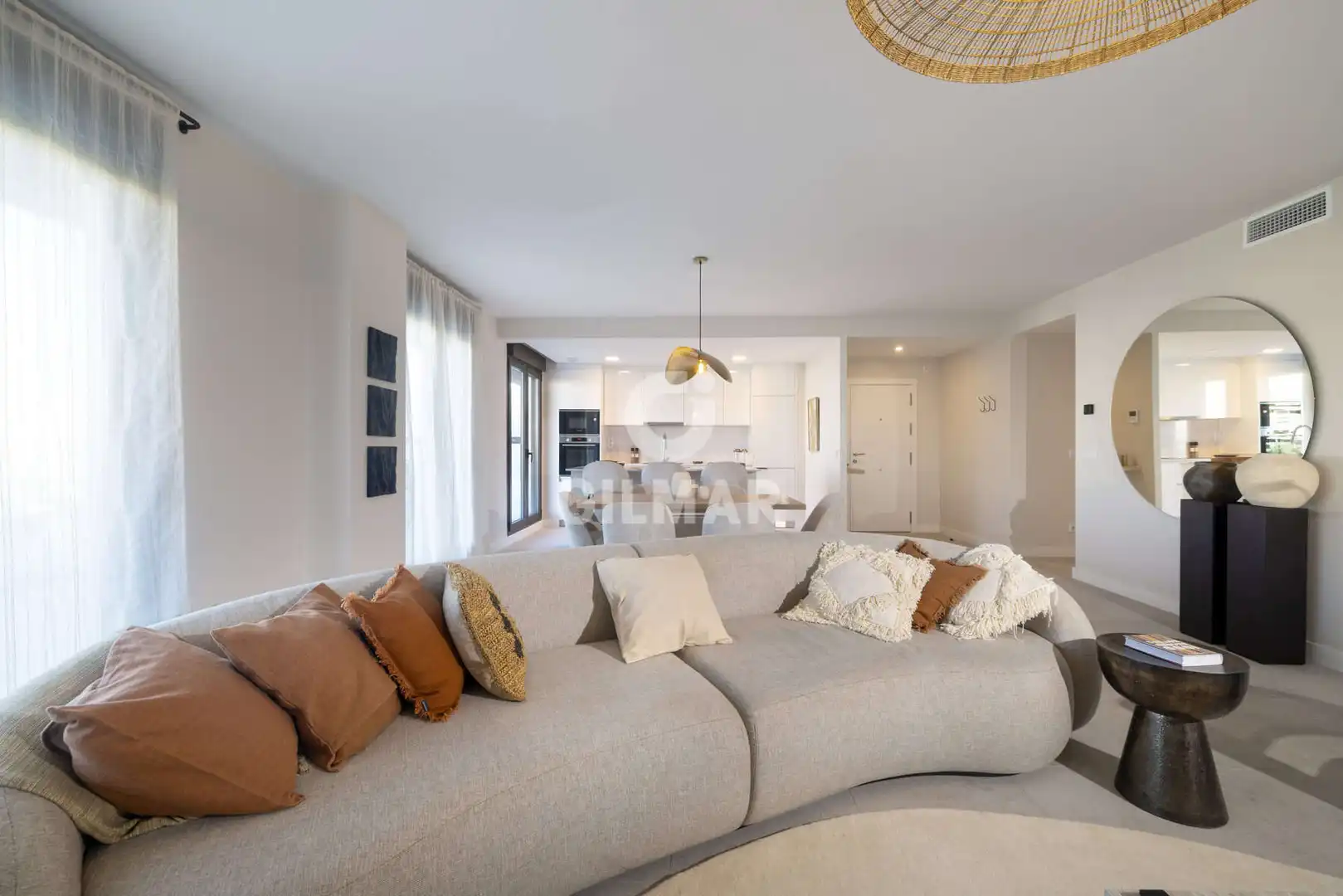 Sala de estar de Ático en venta en Estepona con Calefacción, Trastero y Piscina