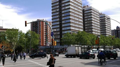 Foto 5 de Edificio en venta en Porta, Barcelona Capital