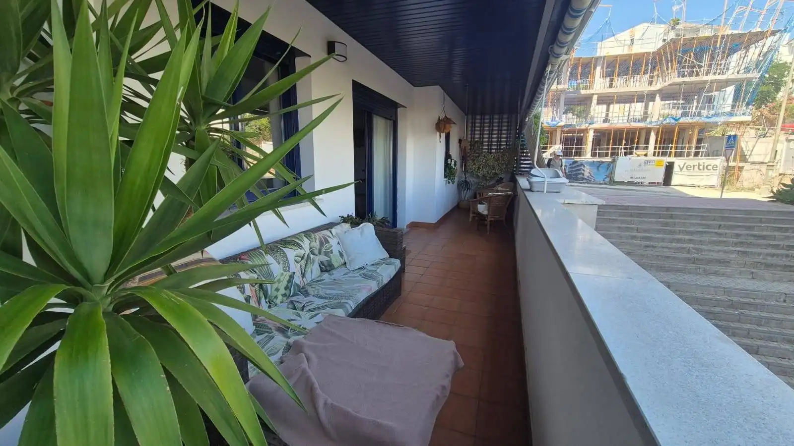 Bajo con piscina en venta en Calle Calle Vista África, imagen 4