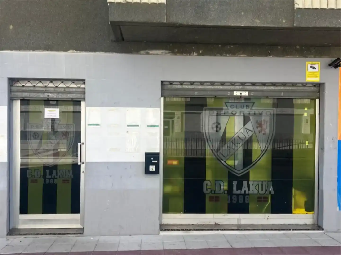 Vista exterior de Local en venda en Vitoria - Gasteiz