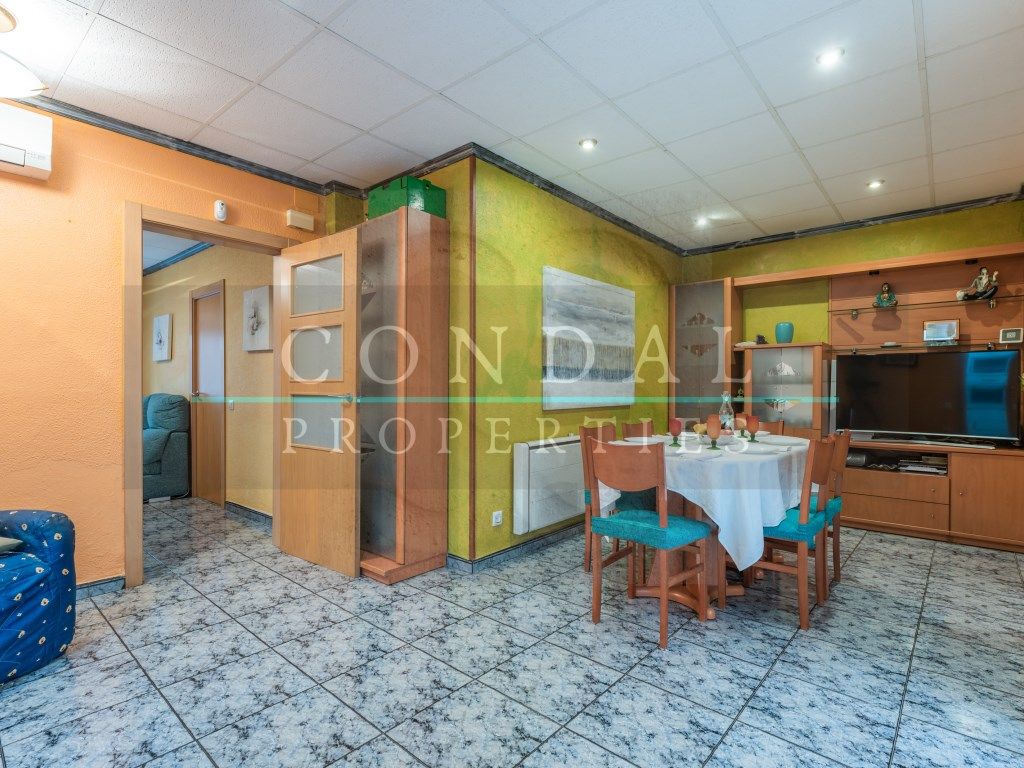 Dining room of Planta baja for sale in Terrassa