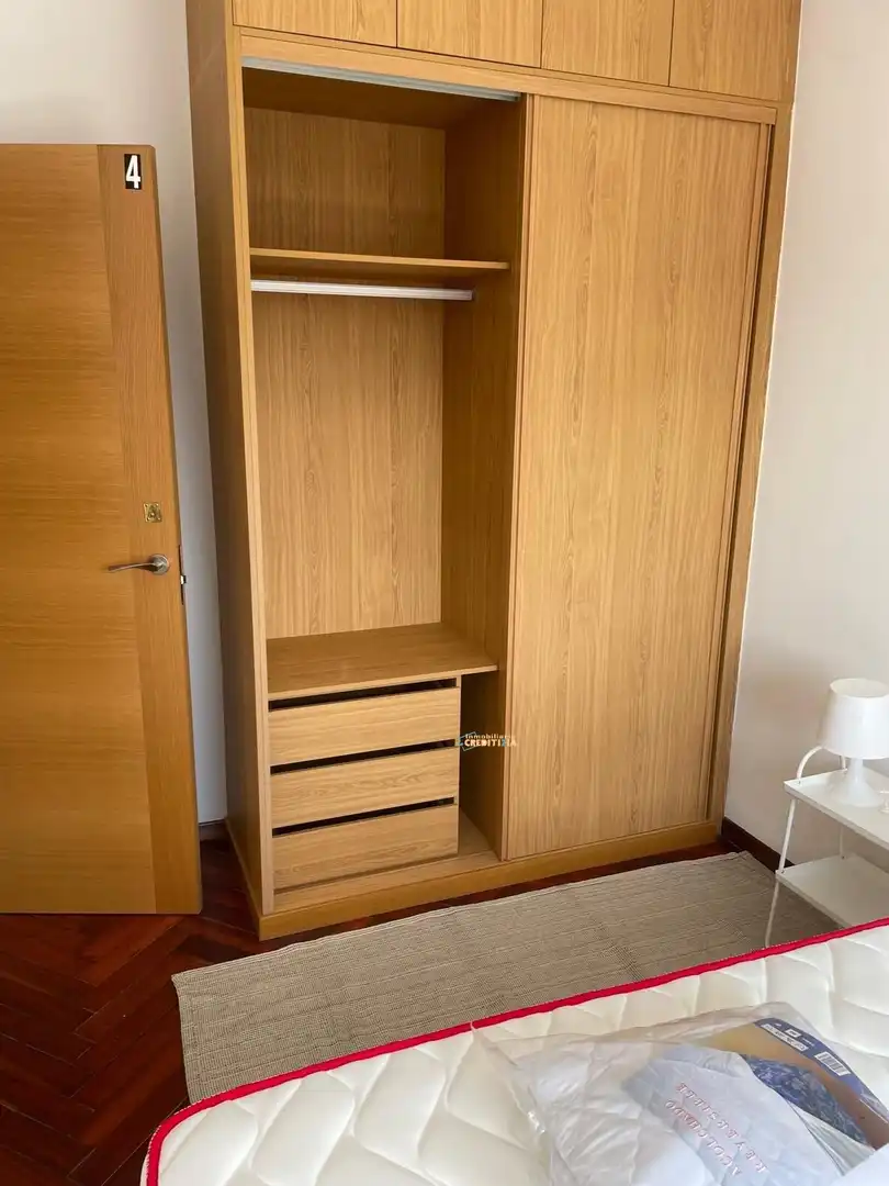 Dormitori de Pis de lloguer en Vigo  amb Moblat
