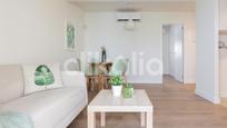 Living room of Flat for sale in  Sevilla Capital  with Air Conditioner