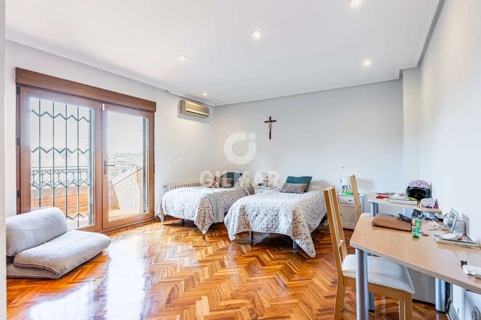Habitación de Casa o chalet en venta en Pozuelo de Alarcón con Calefacción, Jardín privado y Piscina