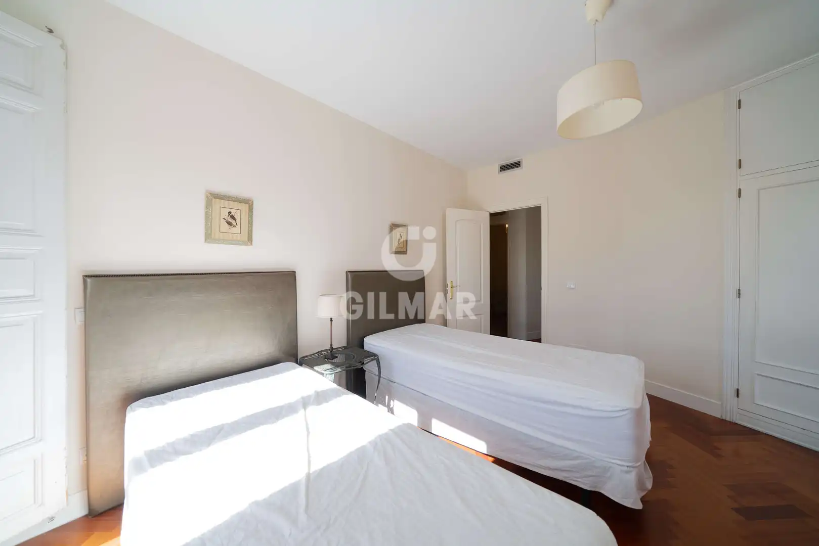 Bedroom of Flat for sale in Madrid  with Heating and Storage room