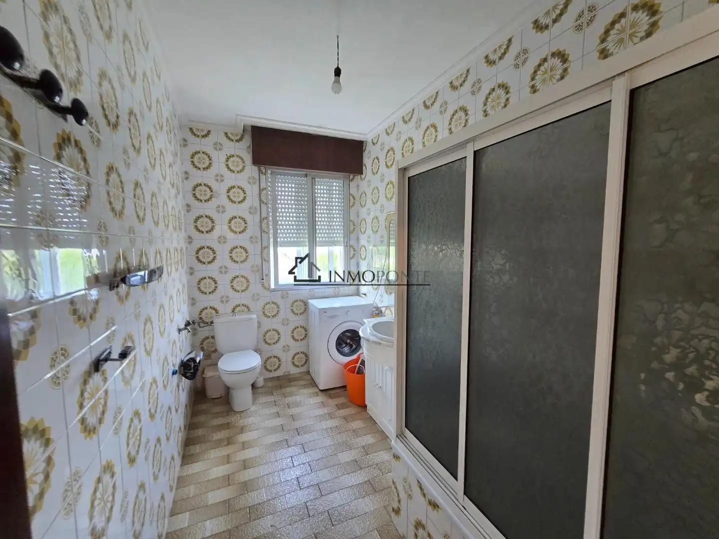 Dormitori de Casa o xalet en venda en Bueu amb Calefacció, Traster i Moblat