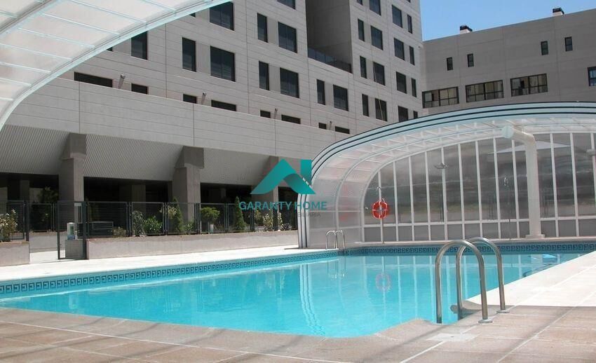 Swimming pool of Flat for sale in Coslada  with Air Conditioner, Heating and Storage room