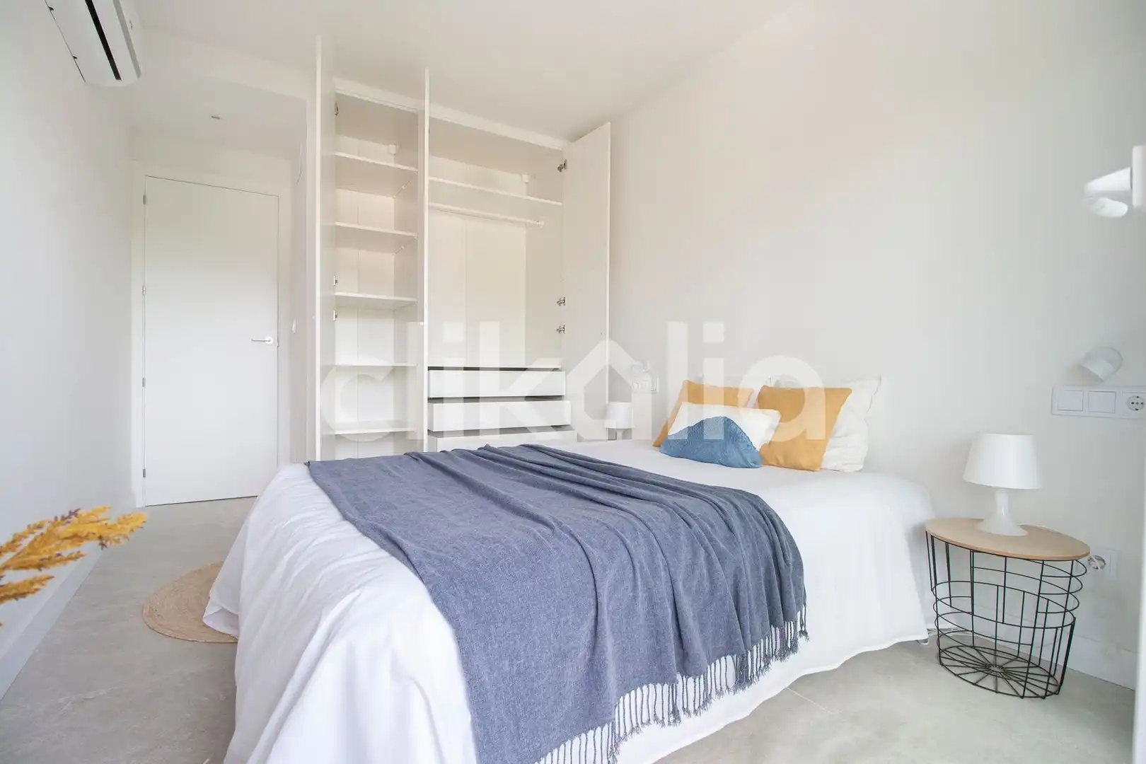 Bedroom of Flat for sale in Marbella  with Air Conditioner, Private garden and Terrace