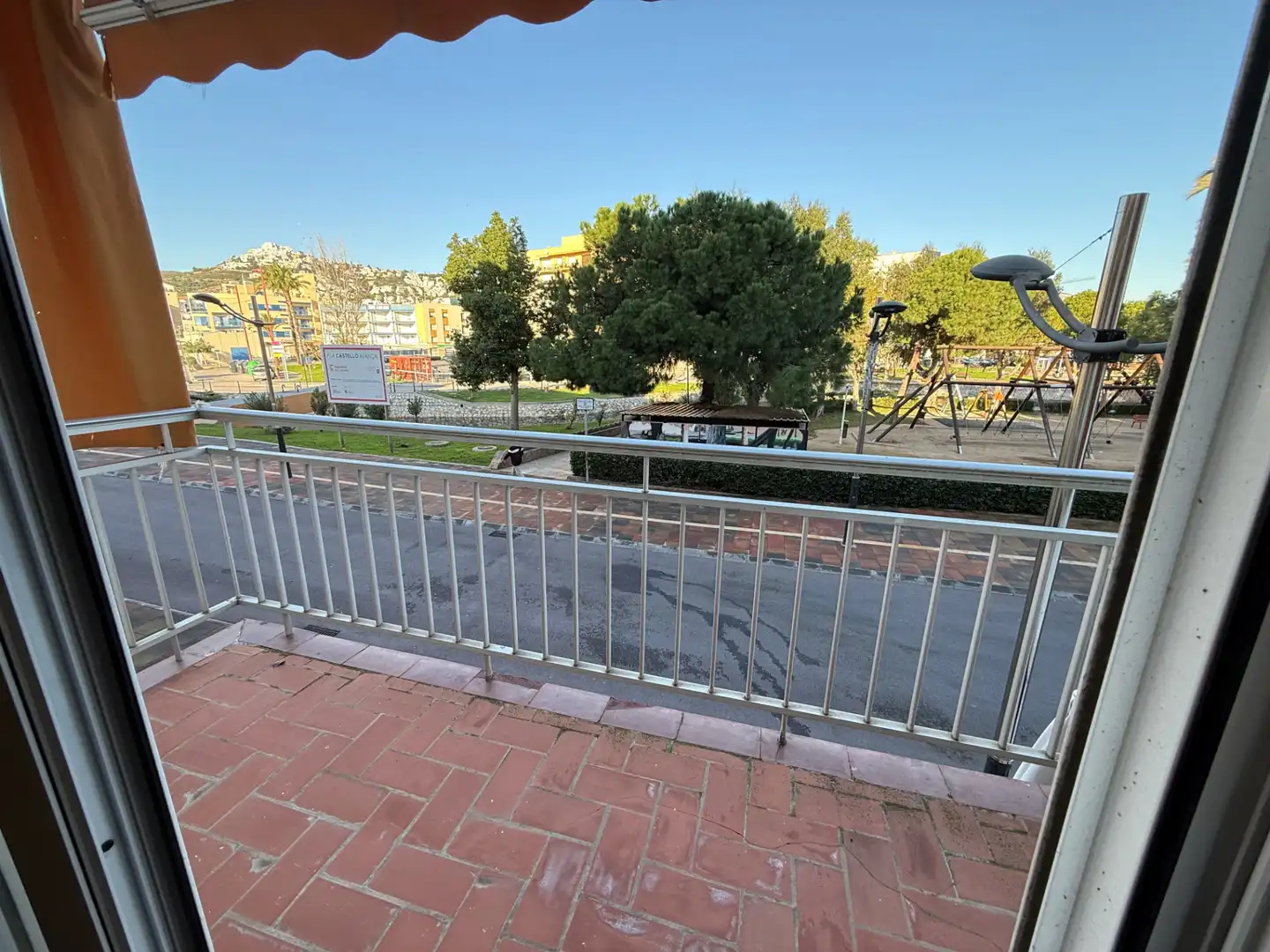 Außenansicht von Wohnung zum Verkauf in Peñíscola / Peníscola mit Klimaanlage, Heizung und Terrasse