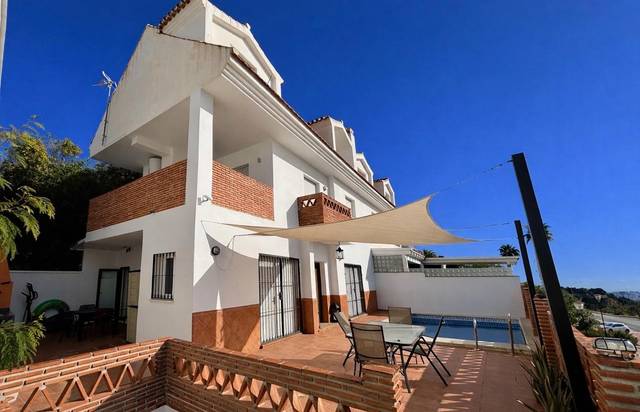 Casa adosada en Venta en Avenida RETAMAR DE en Los Nadales - Tio Charles
